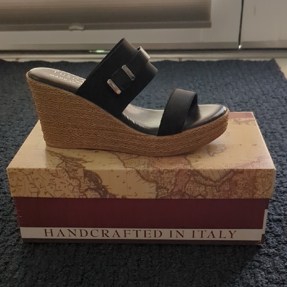 Easy Street Black and Tan Wedge Sandals